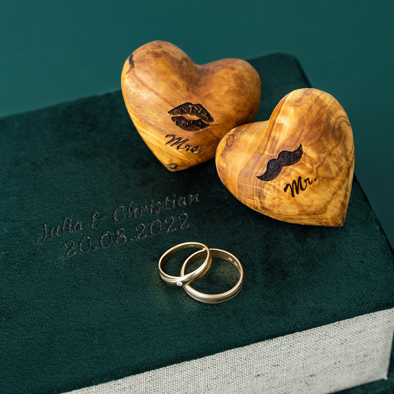 Coeurs engravés / décoration de mariage "Mr & Mrs"